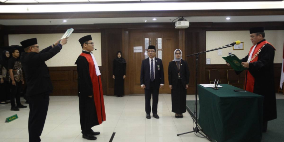 Siapa Andi Saputra? Hakim Eks Wartawan yang Ingin Nadiem Makarim Dibebaskan dari Dakwaan