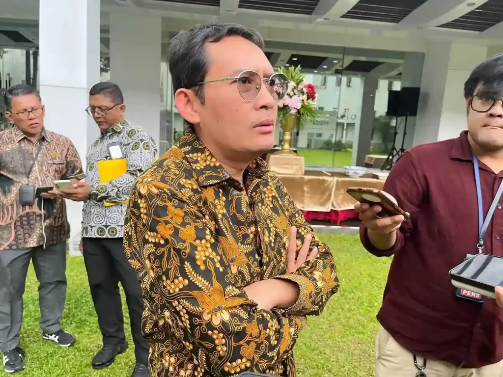 target-rampung-september,-esdm-gencar-uji-publik-ruen-2026-2035-di-enam-wilayah