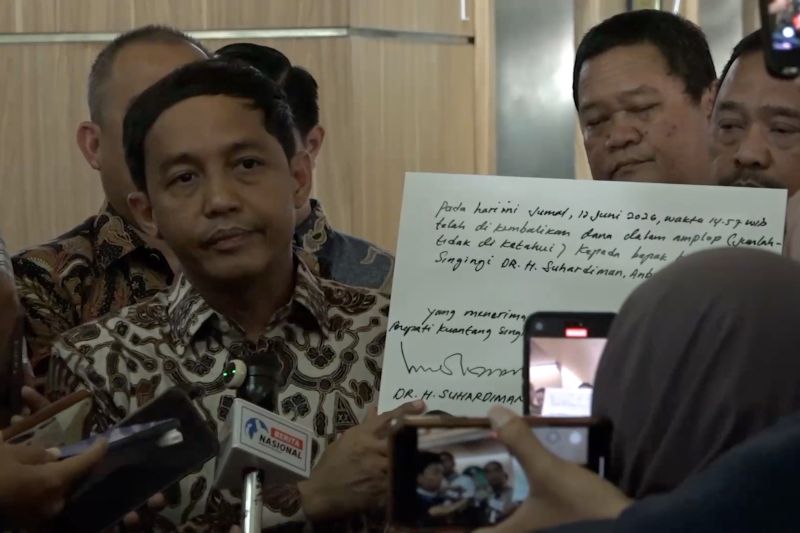 soal-amplop-bupati-kuansing,-kpk:-seharusnya-menhut-lapor-gratifikasi