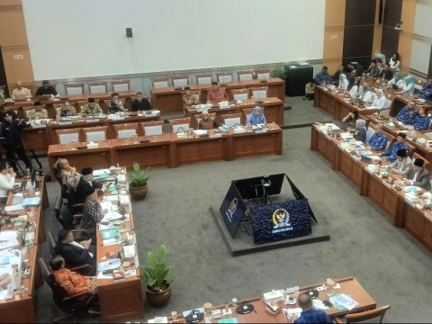 kemenag-usulkan-insentif-guru-non-asn-rp1,5-juta;-18-ribu-honorer-diprioritaskan-jadi-asn