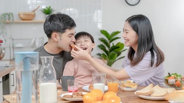 pakar-parenting-ungkap-“kalimat-ajaib”-agar-anak-mau-mendengarkan-dan-disiplin-tanpa-dipaksa