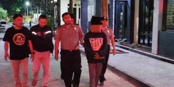 Yakuza Maneges Serahkan Terduga Pelaku Kekerasan Seksual Anak ke Polres Kediri