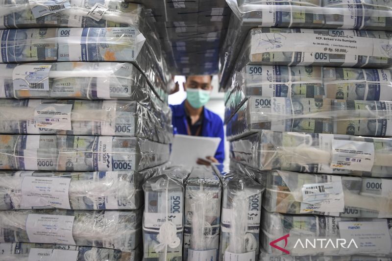 rupiah-menguat-ke-rp17.980-seiring-data-cadangan-devisa-yang-membaik