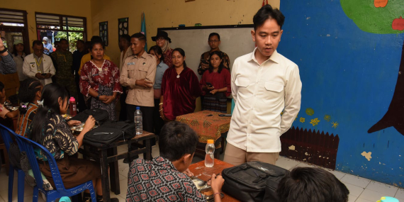 kasus-mbg-menunjukkan-bagaimana-pemerintah-mengontrol-informasi-untuk-membenarkan-kebijakan