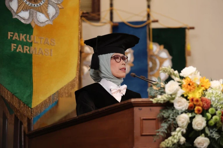 guru-besar-ugm-dorong-pengembangan-obat-dari-makromolekul-dan-senyawa-bioaktif