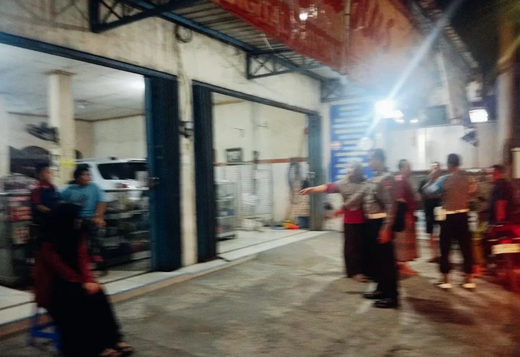 aksi-curanmor-di-gresik-gagal-total,-satu-pelaku-babak-belur-diamuk-massa