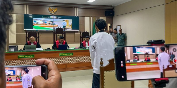 terdakwa-pembunuhan-satu-keluarga-di-indramayu-dihukum-mati