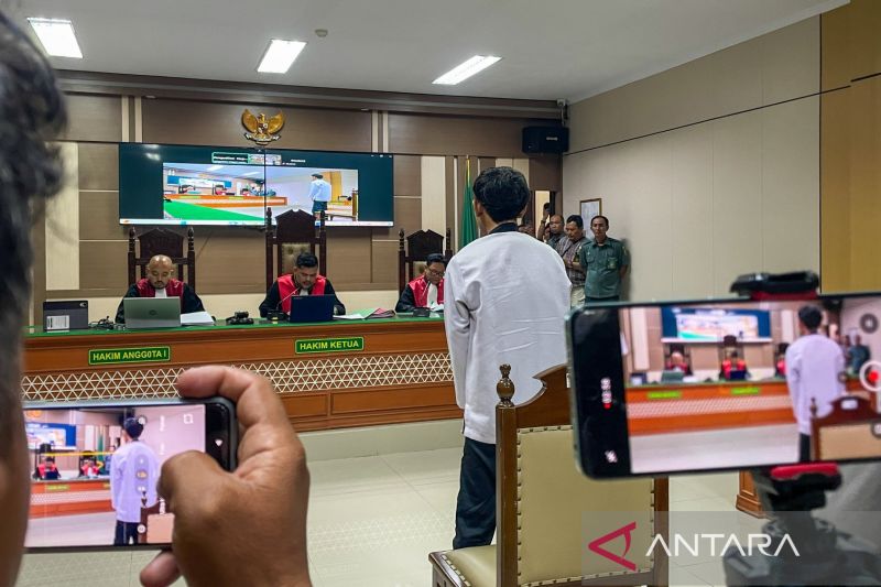 terdakwa-pembunuhan-satu-keluarga-di-indramayu-dihukum-mati