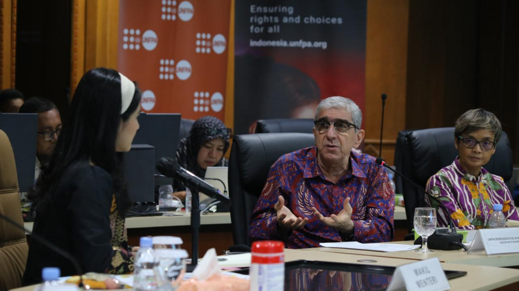 hari-kependudukan-dunia-2026:-generasi-muda-ingin-berkeluarga,-namun-terbentur-hambatan-sistemik