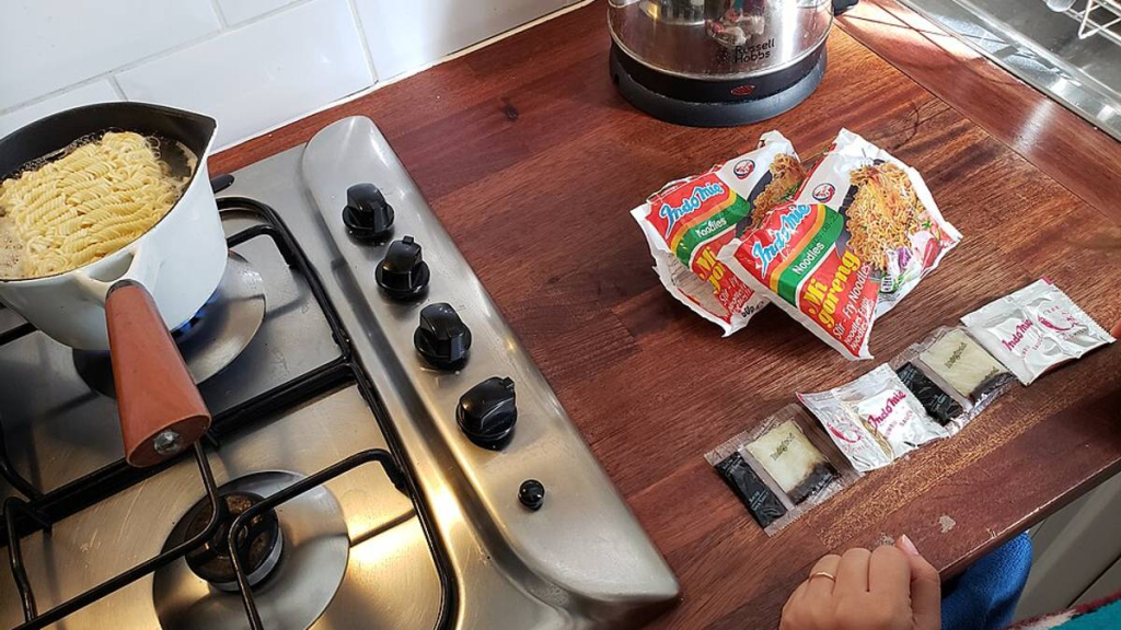 no-kaleng-kaleng,-indomie-jadi-mi-instan-terbaik-di-dunia:-dapat-nilai-9/10!