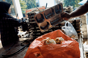 makan-gratis-yang-tak-dimakan:-jejak-sampah-dan-sengkarut-mbg-di-surabaya