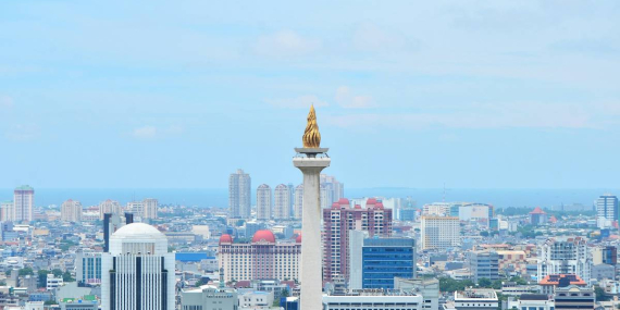 heboh-heboh-emas-74-kg,-lebih-berat-mana-dengan-emas-di-puncak-monas?