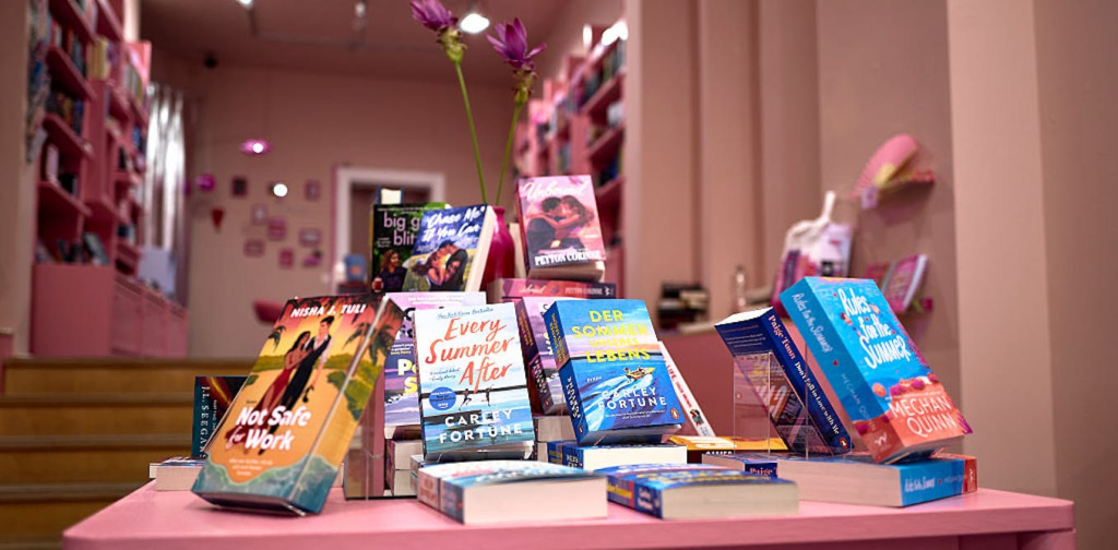 pittsburgh’s-new-romance-bookstores-sell-more-than-happily-ever-afters