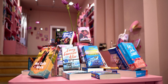 pittsburgh’s-new-romance-bookstores-sell-more-than-happily-ever-afters