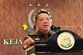 eks-jampidsus-febrie-adriansyah-pernah-tugas-di-jawa-timur,-karier-moncer-berujung-tersangka