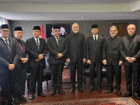 gus-yahya:-delegasi-indonesia-ke-iran-sampaikan-belasungkawa-dan-dorong-perdamaian