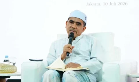 jelang-muktamar-ke-35-nu,-gus-ghofur-harap-diskusi-ilmiah-tidak-tenggelam-karena-urusan-suksesi