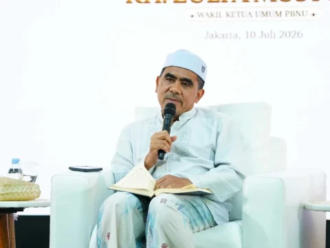 jelang-muktamar-ke-35-nu,-gus-ghofur-harap-diskusi-ilmiah-tidak-tenggelam-karena-urusan-suksesi