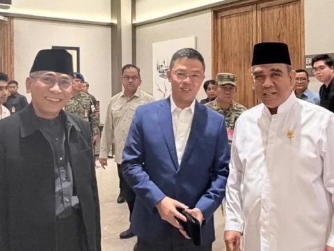 gus-yahya-masuk-delegasi-indonesia-untuk-beri-penghormatan-kepada-sayyid-ali-khamenei