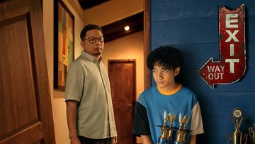 film-aku-sebelum-aku-di-netflix,-saat-anak-memikul-ekspektasi-ayah-yang-menyimpan-luka-masa-lalu