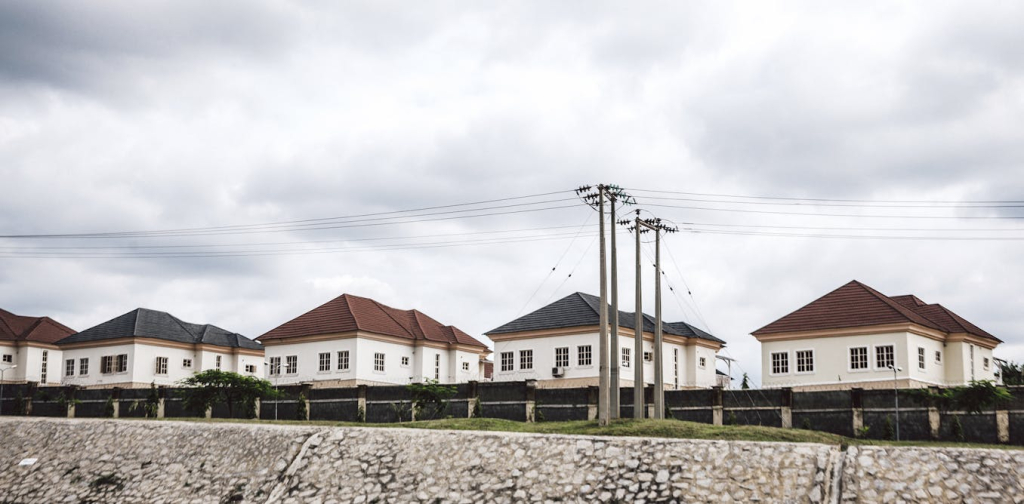 abuja’s-housing-crisis:-why-affordable-homes-stay-out-of-reach-for-low-paid-workers