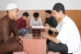 kajian-hadits:-bolehkah-orang-fasik-melakukan-amar-makruf–nahi-mungkar?