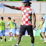 bio-paulin-dulu-tembok-kokoh-persipura,-kini-jadi-peracik-strategi-yang-berbuah-juara