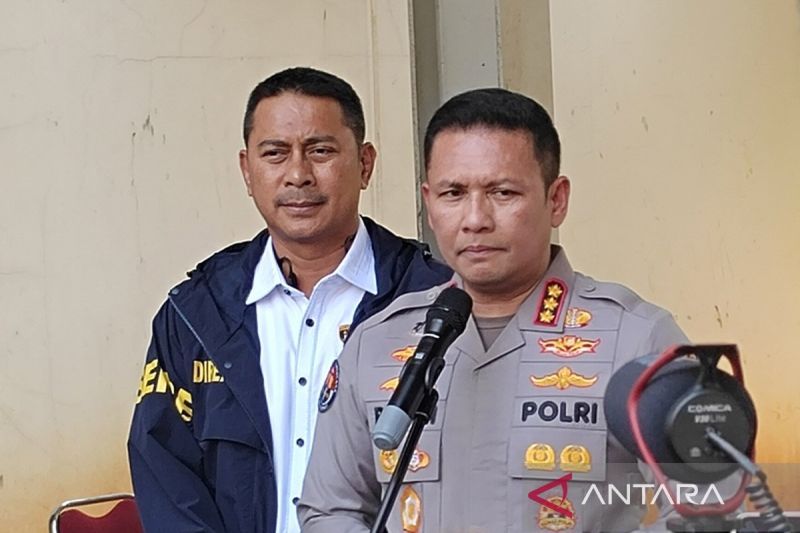 polda-metro-jaya-tangkap-pelaku-teror-bom-sdn-srengseng-sawah-15