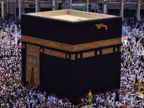 hukum-umrah-pakai-uang-hasil-narkoba
