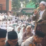 jamaah-seribu-rebana-jombang-ziarah-ke-bangkalan,-doakan-kesuksesan-muktamar-ke-35-nu