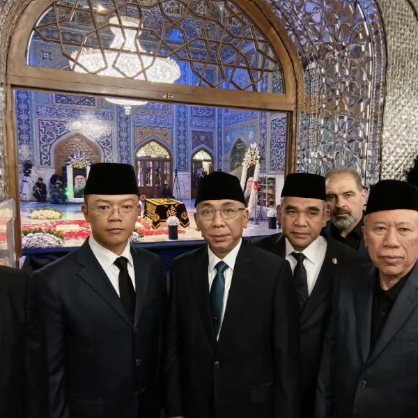 wafatnya-pemimpin-syiah-iran-dan-bangkitnya-solidaritas-islam-indonesia