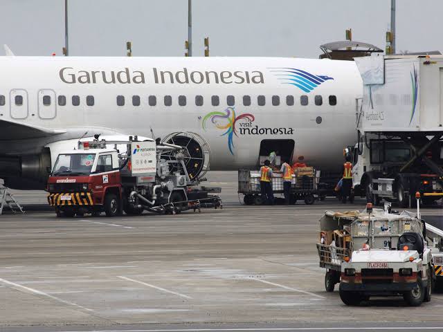 mulai-1-september,-garuda-ubah-aturan-bagasi-gratis,-jatah-malah-bertambah