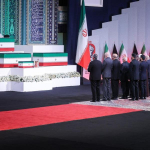 pemakaman-ayatollah-ali-khamenei:-kematian-dan-merawat-ingatan