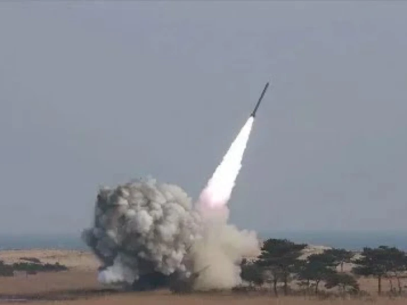 perang-meluas,-houthi-tembakan-rudal-di-wilayah-selatan-arab-saudi