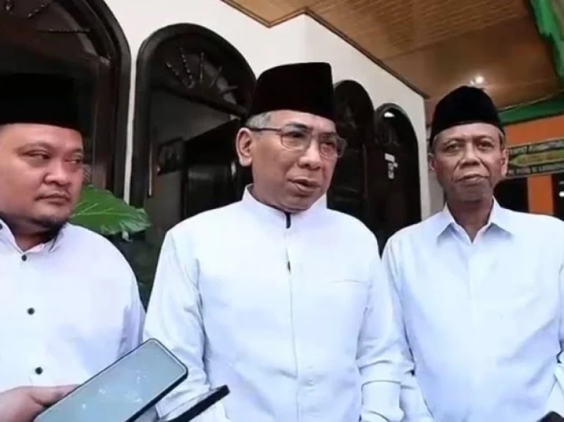 bantah-isu-intervensi-istana-di-muktamar-nu,-gus-yahya:-klaim-direstui-presiden-pasti-bohong