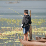 mancing-ikan:-terapi-tetap-waras-di-tengah-tekanan-hidup-yang-melelahkan