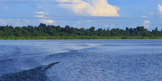 danau-rombebai-papua,-pesona-danau-air-tawar-terbesar-kedua-setelah-danau-sentani