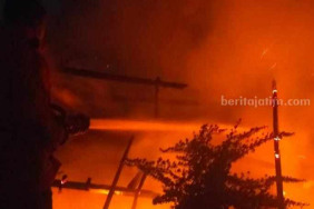 rumah-janda-di-kediri-terbakar,-polisi-selidiki-dugaan-dibakar-mantan-suami