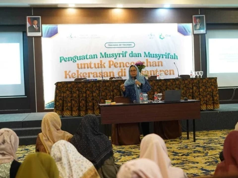 alissa-wahid-dorong-penguatan-sistem-perlindungan-santri-di-pesantren-untuk-cegah-kekerasan