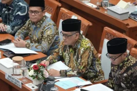 kemenhaj-minta-persetujuan-dpr-cairkan-dana-rp-4-triliun-untuk-dp-haji-2027