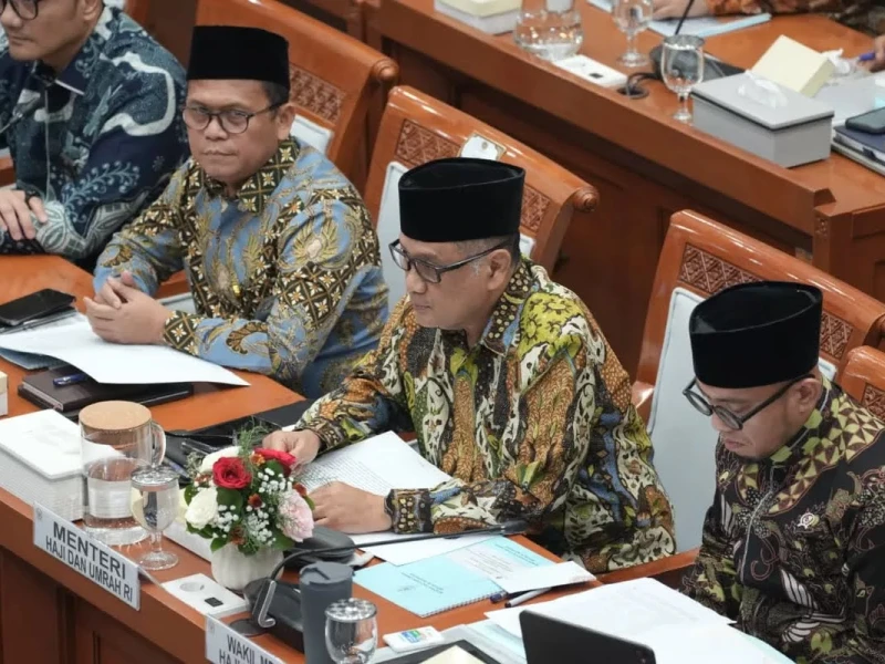 kemenhaj-minta-persetujuan-dpr-cairkan-dana-rp-4-triliun-untuk-dp-haji-2027