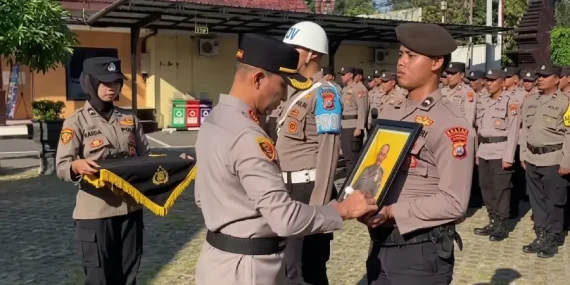 Berulang Kali Terjerat Kasus Narkoba, Polres Blitar Kota Resmi PTDH Aiptu EW