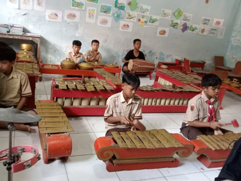 lagu-‘rollerblade’-no-na-bikin-gamelan-viral,-ini-sejarah-dan-filosofi-warisan-budaya-indonesia
