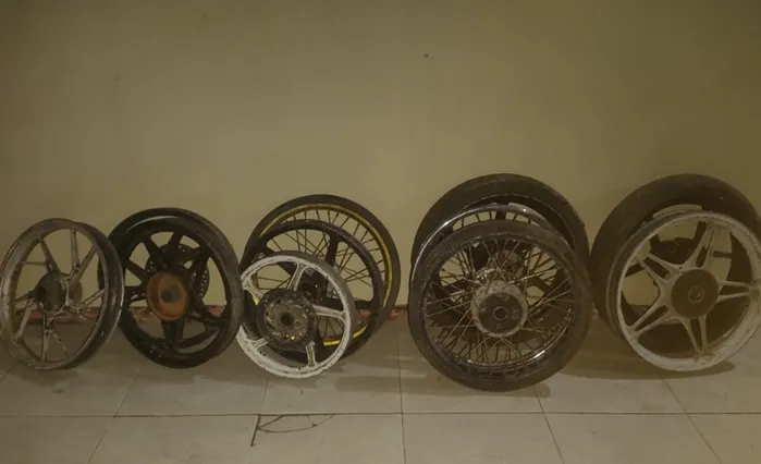 polsek-sepudi-tangkap-warga-prambanan-sumenep-diduga-curi-belasan-velg-sepeda-motor