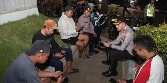 Kapolresta Sumenep Pimpin Patroli Skala Besar dan Perkenalkan Layanan “Halo Kapolresta”