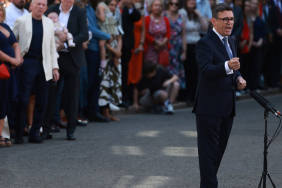 no-lectern-and-the-promise-of-a-‘new-model’-– what-we-can-learn-from-andy-burnham’s-speech