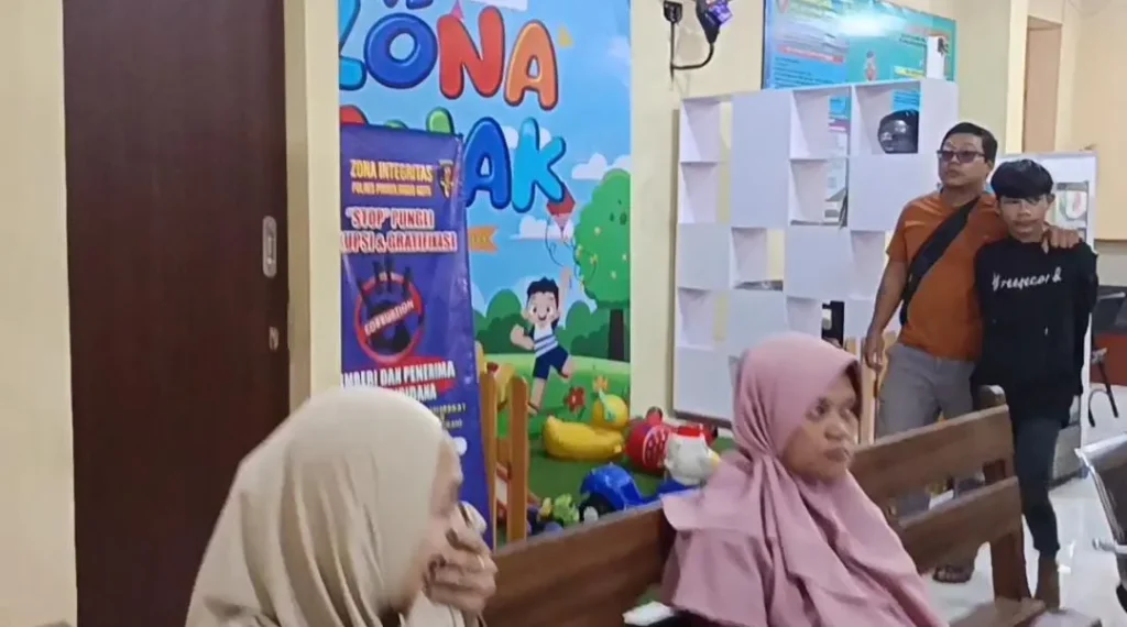 pemuda-probolinggo-ini-diamankan-warga-tanpa-perlakuan-kasar
