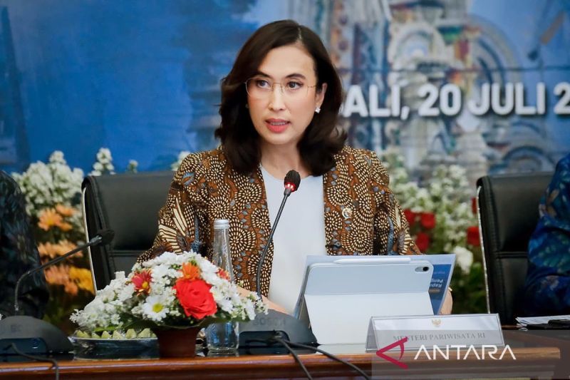 menpar-usul-bentuk-pokja-guna-petakan-pembangunan-infrastruktur-bali