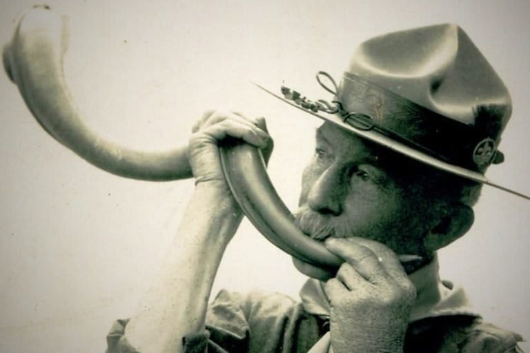warisan-baden-powell:-menjadikan-alam-sebagai-ruang-belajar-sejak-1907-melalui-pramuka