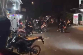 viral-video-pengeroyokan-di-tuban,-polisi-buru-pelaku-dan-kumpulkan-bukti